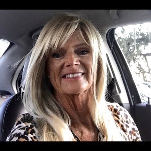 Meet your Posher, Pamela